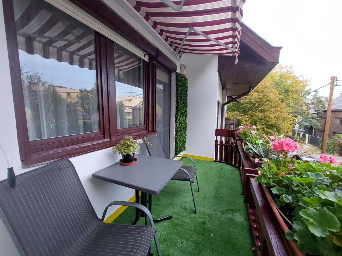 Summer House Emeleti Szoba Debrecen Exterior photo