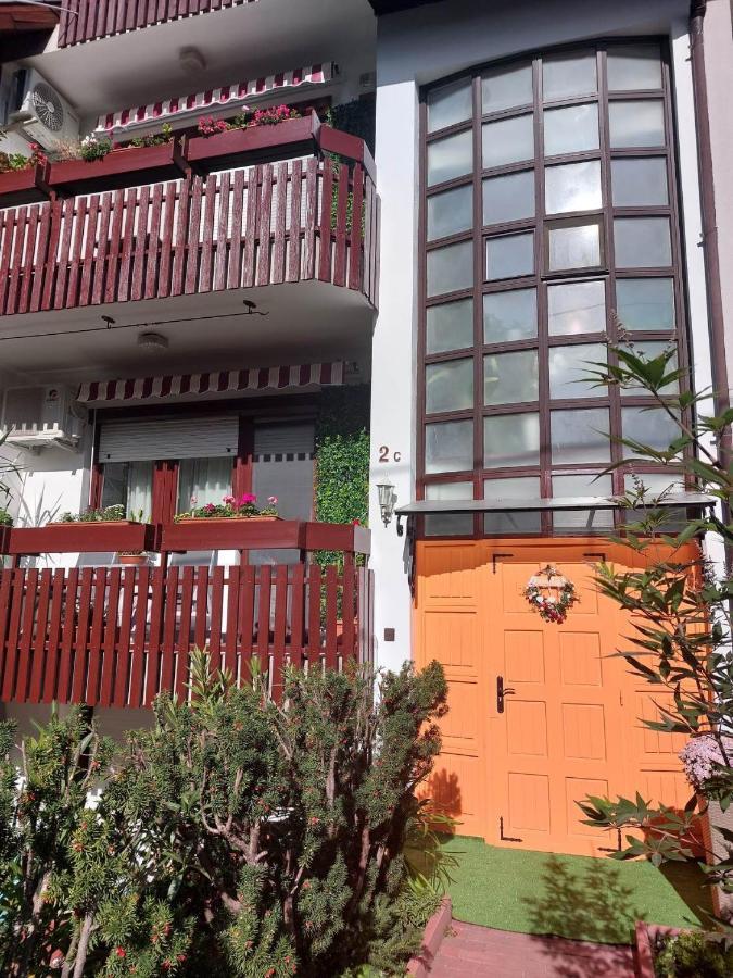 Summer House Emeleti Szoba Debrecen Exterior photo